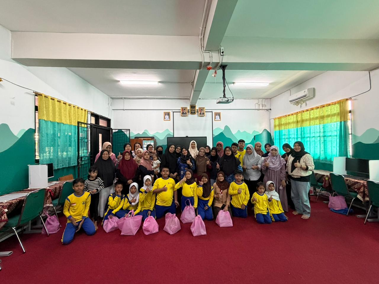 Santunan Anak Yatim SDN Kebon Pala 12 Pagi